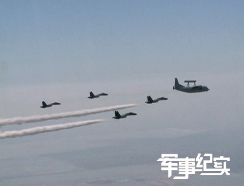 组图：空军解密歼-11拦截F-16全过程