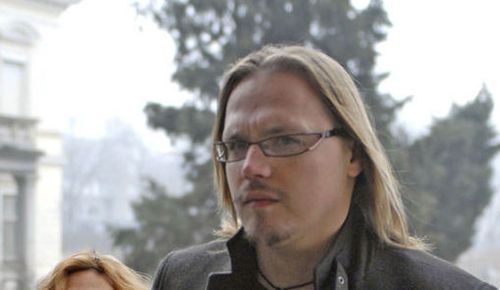 冰舞冠军酒驾撞死人 法院终审其躲过牢狱之灾