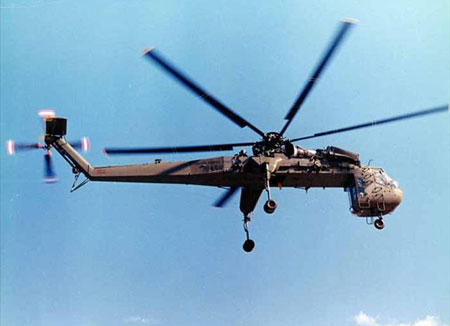 美国CH54直升机。