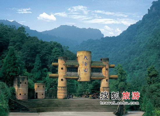 山水神秀，佛宗道源天台山