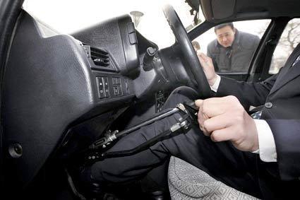 张海迪等报名学车 有望成首批取驾照双下肢残疾人
